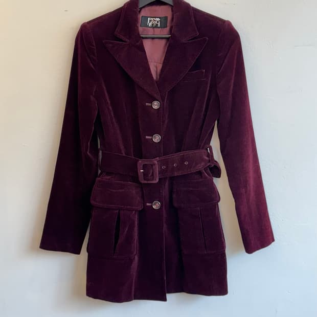 버건디 벨벳 벨티드 자켓