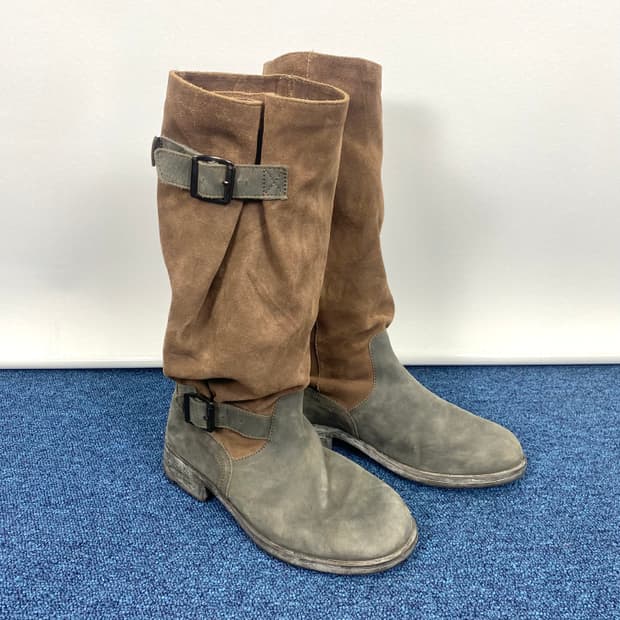 CAMPER suede boots