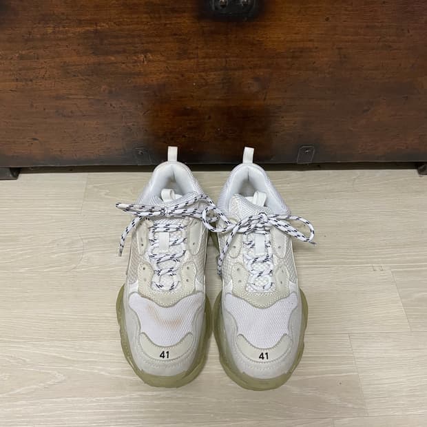 발렌시아가 트리플 S 클리어 솔 화이트