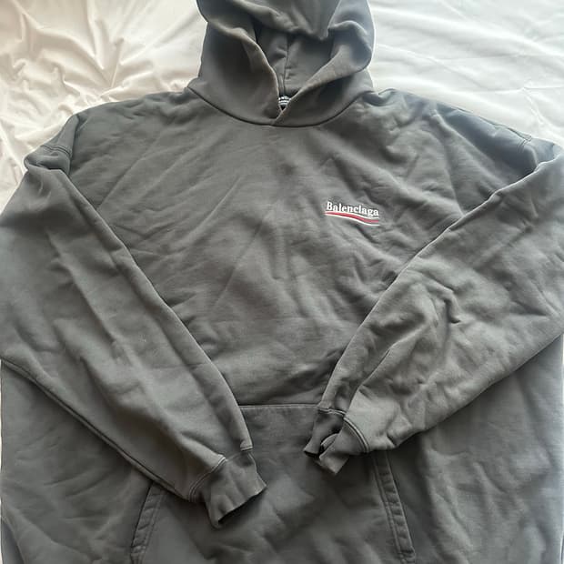 발렌시아가 자수 웨이브로고 후드 s(105-110)오버핏팝니다