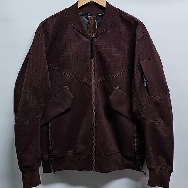 나이키 테크팩 언라인드 봄버자켓 M