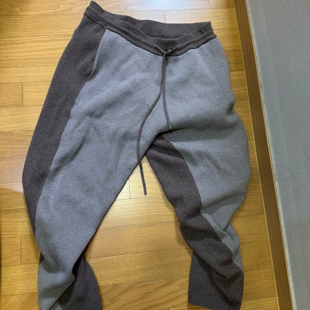 띠어리 바지 l사이즈 팝니다