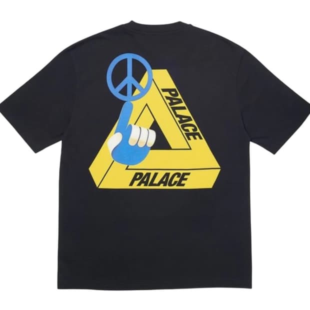 [L] 팔라스 트라이 스마일러 티셔츠 블랙