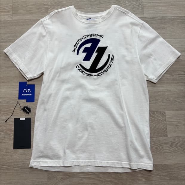 한정판)자라 아더에러 콜라보 티셔츠 S-M