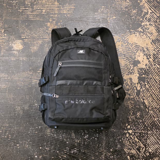 뉴발란스 백팩 