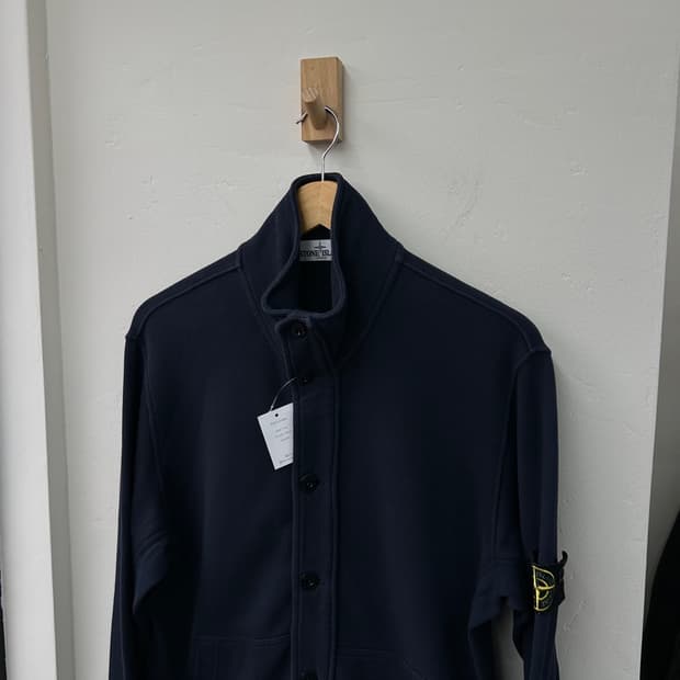 16582 - 스톤아일랜드 와펜 버튼 가디건