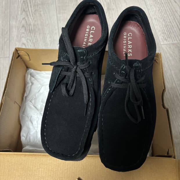 [255] 클락스 왈라비 고어텍스 블랙