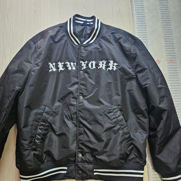 뉴욕 자수 바시티