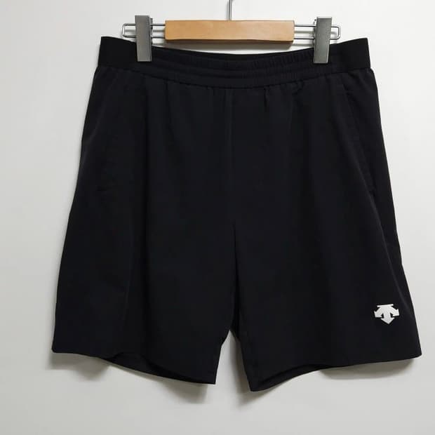31~32 DESCENTE 데상트 트레이닝 런닝 반바지 블랙