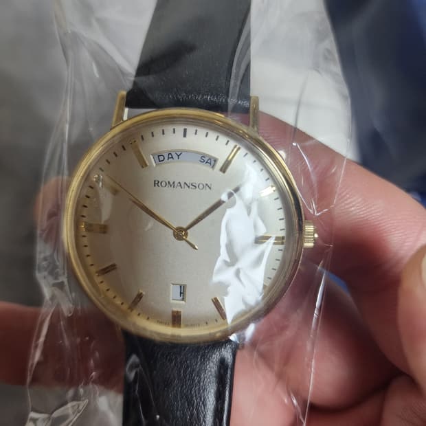 로만손 카이로스 빈티지 돔 글라스 골드 시계