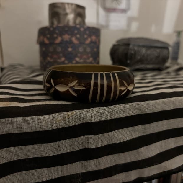 Vintage wood bracelet bangle