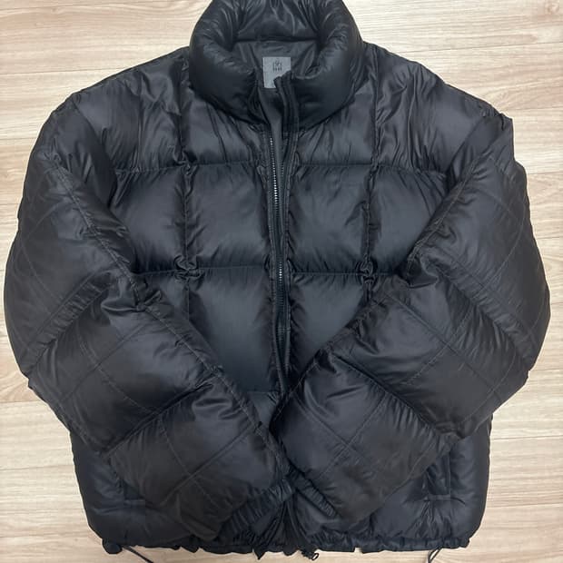 [4] 폴리테루 패치드 집 다운 다크 차콜