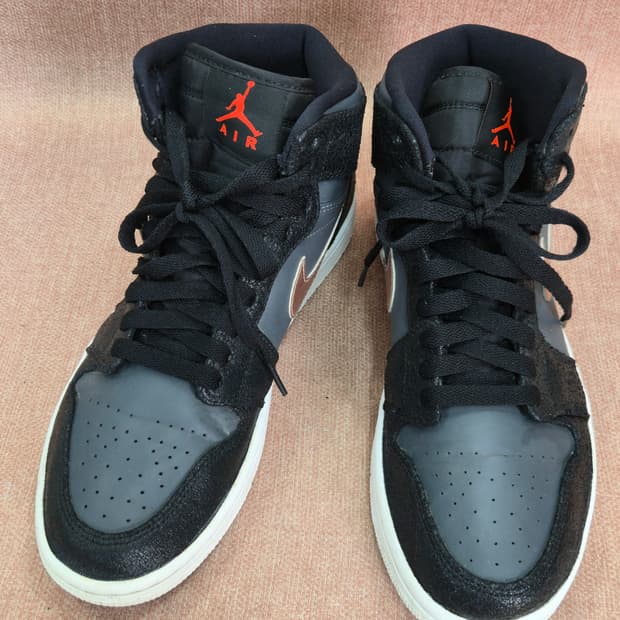 나이키 250mm- 상태최상 에어조던 1 미드 블랙/그레이