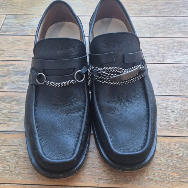 메종 마르지엘라 비대칭 체인 로퍼 