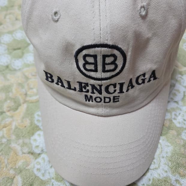 발렌시아가 BB 모드 볼캡 사이즈 조절가능