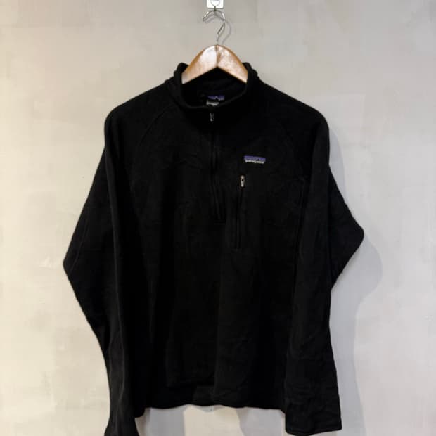 파타고니아 블랙 플리스 하프집업