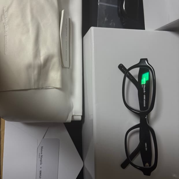 젠틀몬스터 x 메종 마르지엘라 mm210