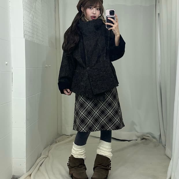 브라운 모카무스 모리걸 하이넥 코트 코디세트