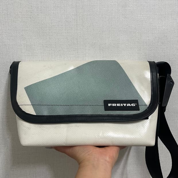 프라이탁 무채색 하파오 정품 (민트택 포함)