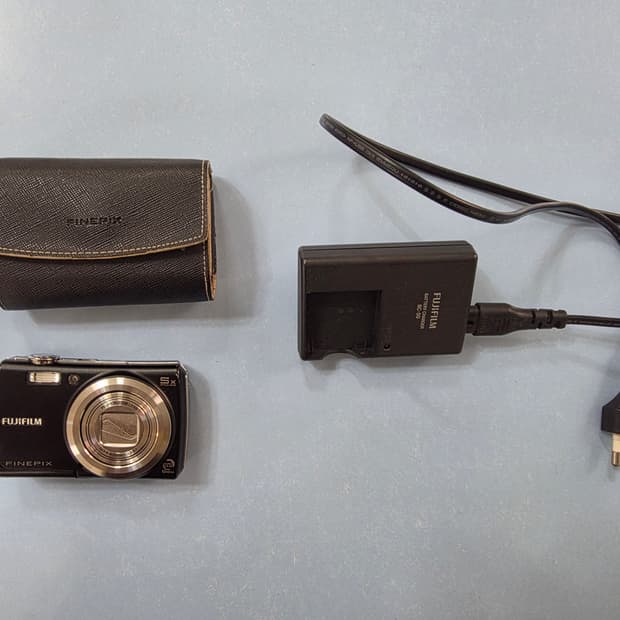 Fujifilm  finepix F100fd