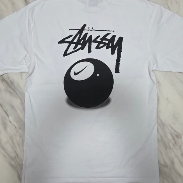 스투시 X 나이키 에잇볼 반팔 티셔츠