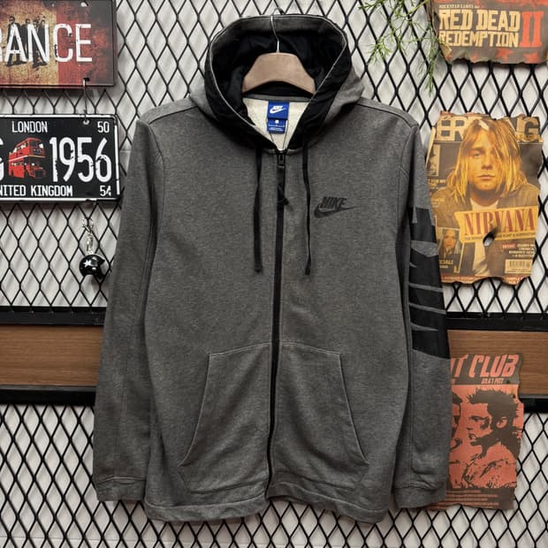 나이키 후드 집업 사이드 레터링 빅로고 포인트 차콜