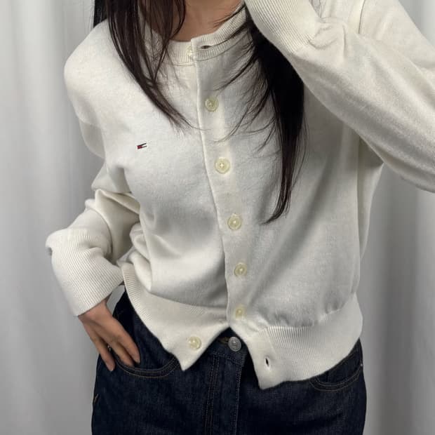 타미진스 화이트 가디건