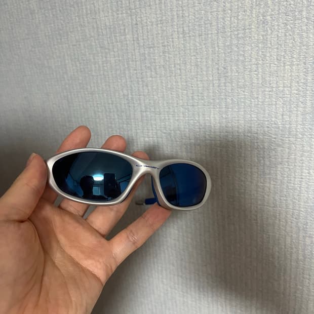 오클리 XX 트웬티