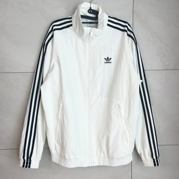 아디다스 파이어버드 흰,검 바람막이 [M]