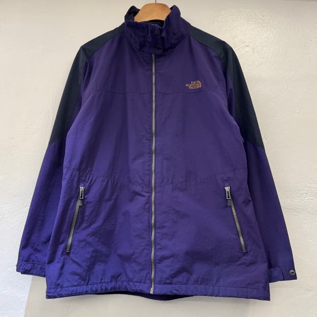 노스페이스 배색 바람막이