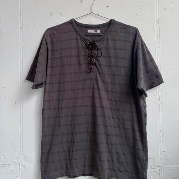 COX lace up t-shirt