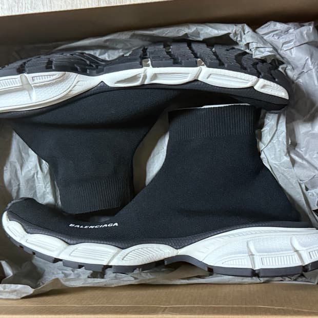 발렌시아가3xl 삭 리사이클 니트 44사이즈