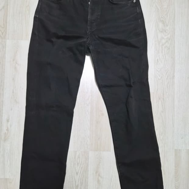 032c 워시드 스트레이트 블랙 데님