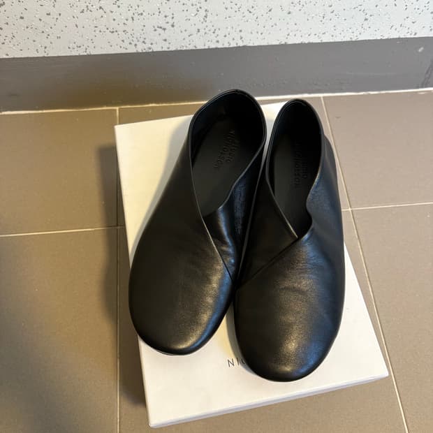 스튜디오니콜슨 나파레더 발레리나 로퍼 