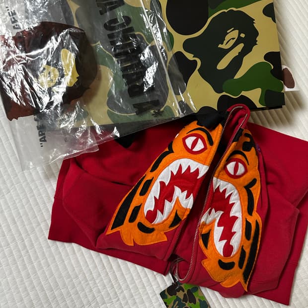 Bape Tiger Shark Two-way Hood Zipup 새상품