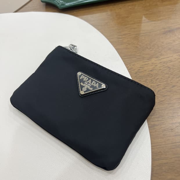 프라다 노벨티 나일론 미니 파우치 카드지갑 키링