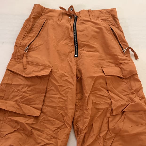 the vinylhouse 나일론 로우리이즈 카고 팬츠