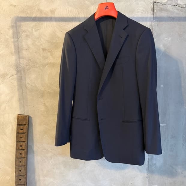 아르마니 꼴레지오니 테일러드 자켓 100