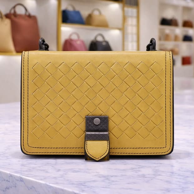 [A급] 보테가베네타 체인 숄더백 미니 판매합니다!!!