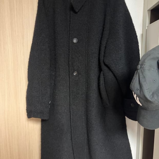 언어펙티드 하이넥 코트