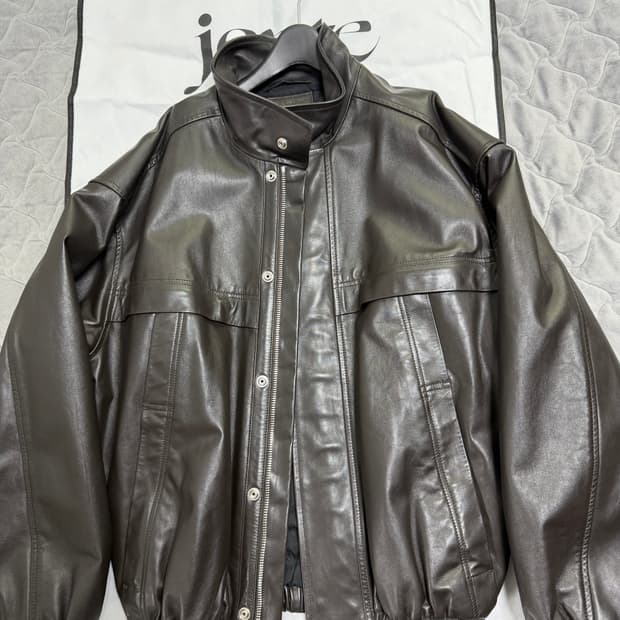 23fw 르메르 레더 블루종 M