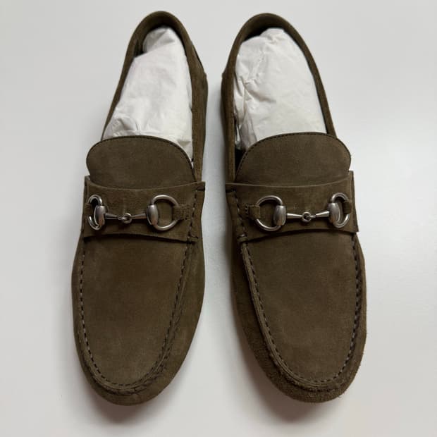 새제품/정품 풀박 구찌 스웨이드 홀스빗 로퍼 카키 8.5