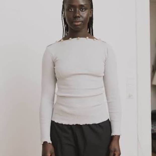 베이스레인지 타브 롱슬리브 s