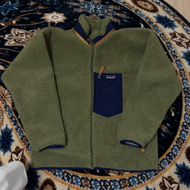 파타고니아 레트로 x 카키 s