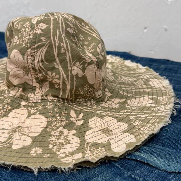 Reversible Floral Fringe 와이드 브림 선햇
