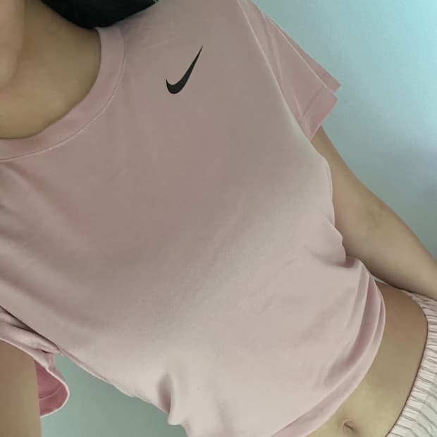 나이키 딸기우유 반팔