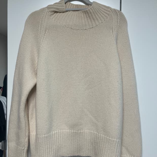 코스 캐시미어 100 스웨터 