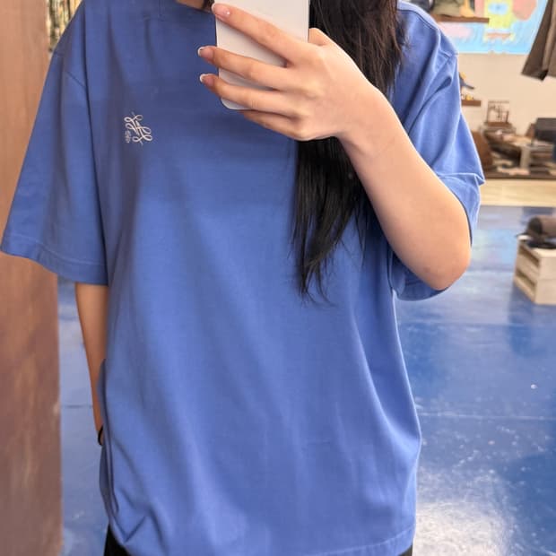 아더에러 댄시로고 반팔티