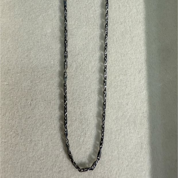 이오유스튜디오X우연 목걸이