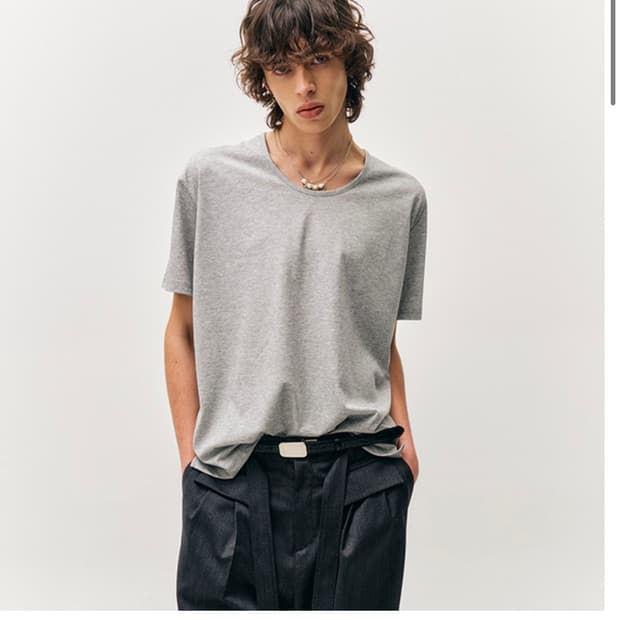 노이어 실키 블렌디드 u넥 하프 티셔츠